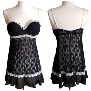 Victoria's Secret • Black Lace Babydoll Chemise
